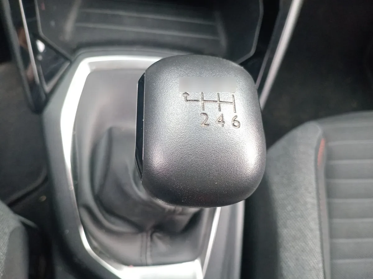 Peugeot 2008 1.2 Active Puretech 130 4x2 Mt 5p año 2022