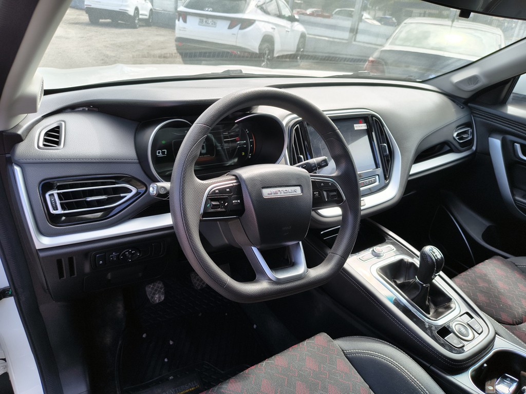 Jetour X70 1.5t Gl 4x2 año 2024