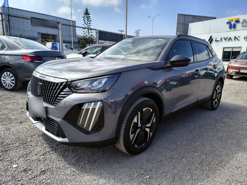 Peugeot 2008 Blue Hdi 1.5 Aut año 2025