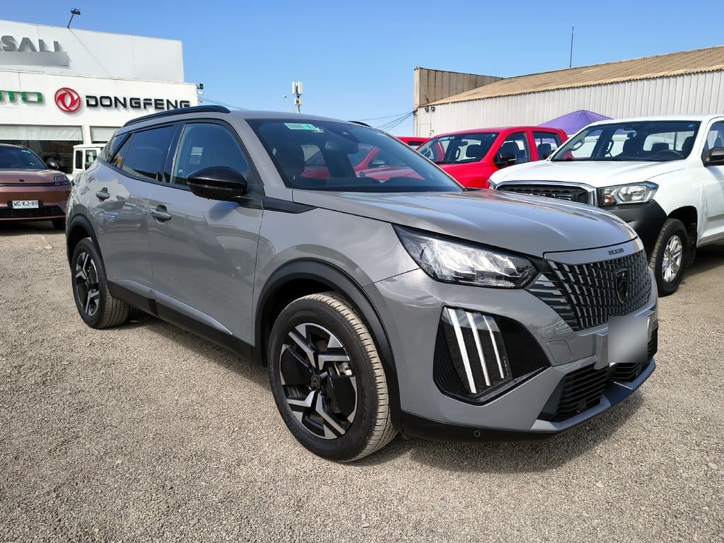 Peugeot 2008 Blue Hdi 1.5 Aut año 2025