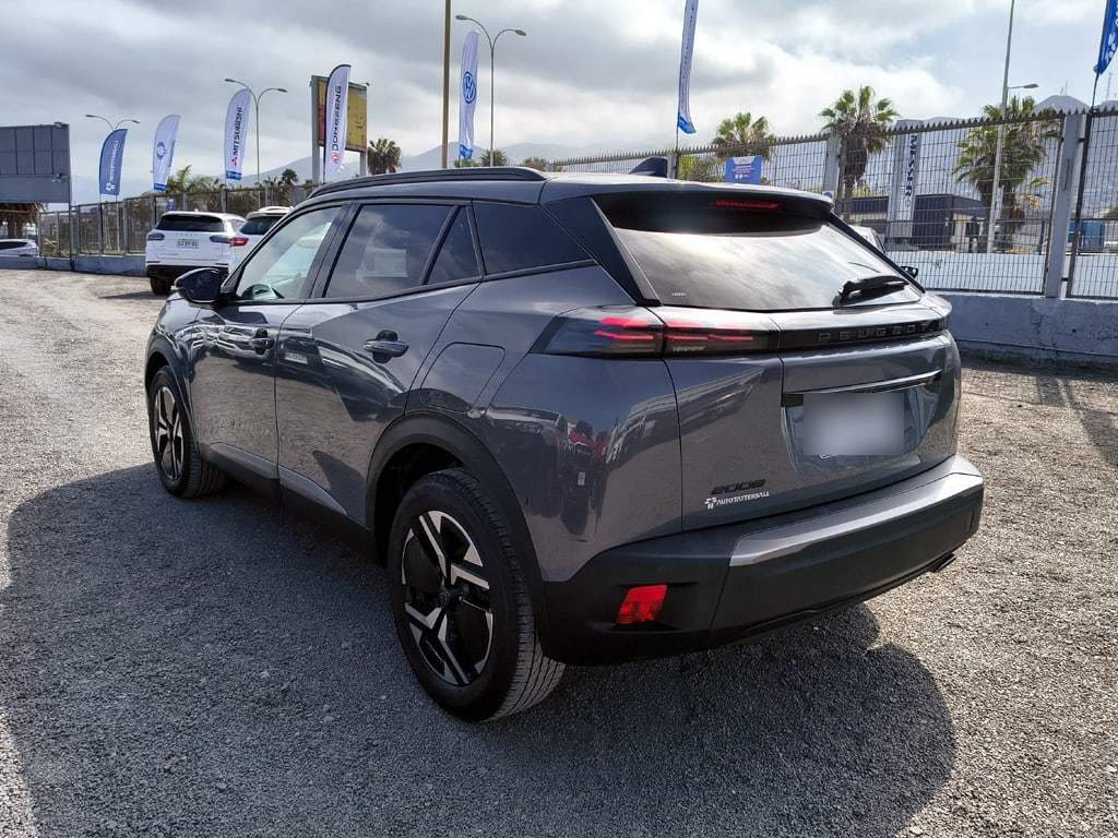 Peugeot 2008 Blue Hdi 1.5 Aut año 2025