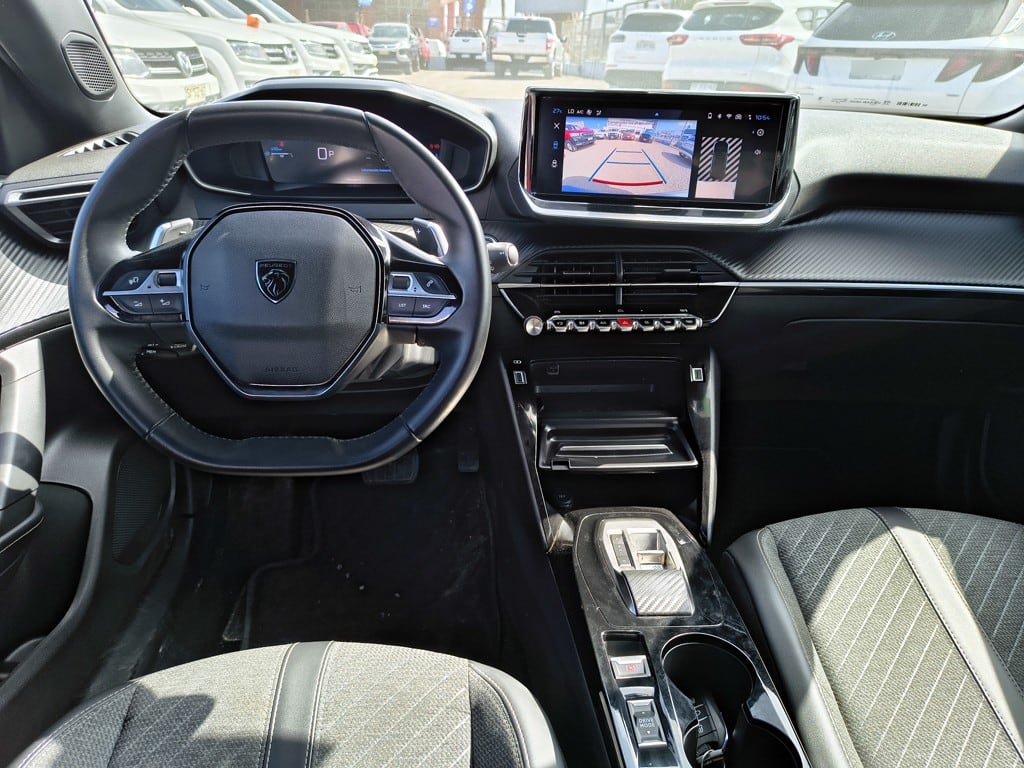 Peugeot 2008 Blue Hdi 1.5 Aut año 2025