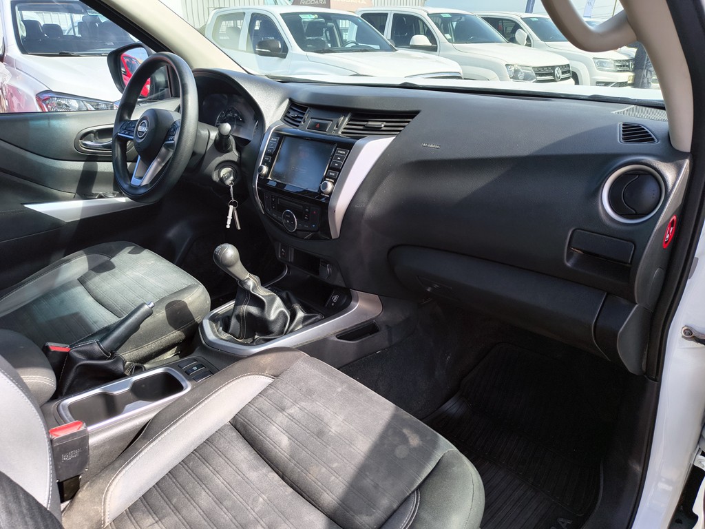 Nissan Navara 2.3 Diesel 4x2 T/m año 2024