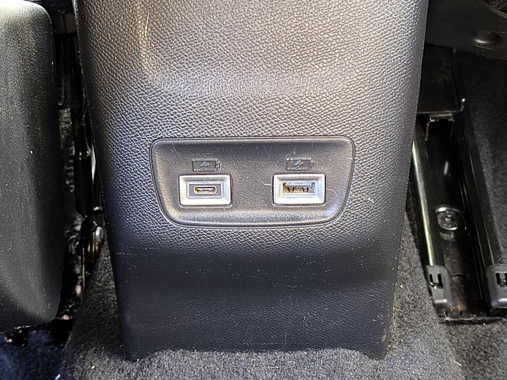 Peugeot 2008 Blue Hdi 1.5 Aut año 2025