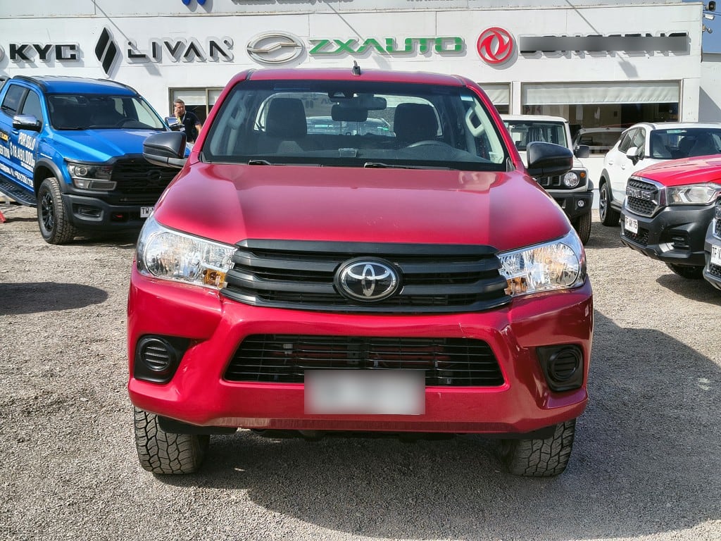 Toyota Hilux Dx Tss 2.4 Diesel 4x2 T/m año 2023