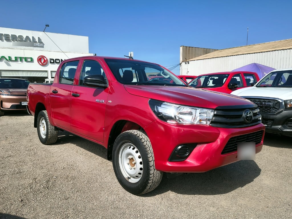 Toyota Hilux Dx Tss 2.4 Diesel 4x2 T/m año 2023