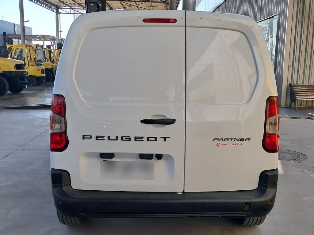 Peugeot Partner L1 1.5 Mt 4x2 año 2025