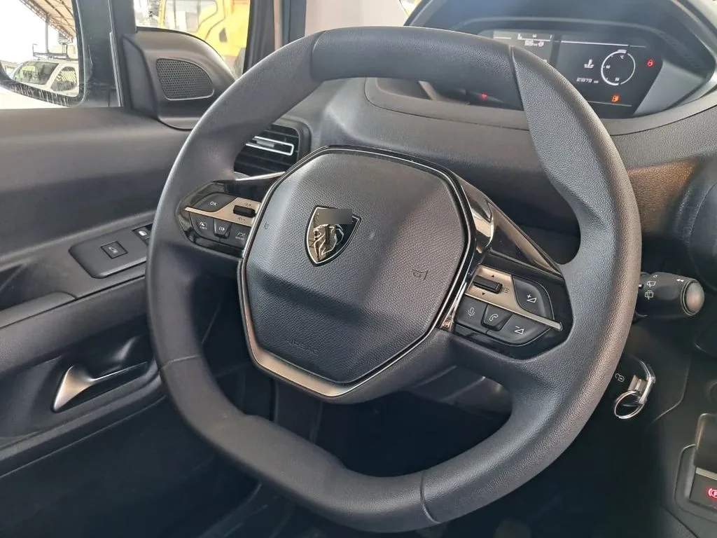 Peugeot Partner L1 1.5 Mt 4x2 año 2025