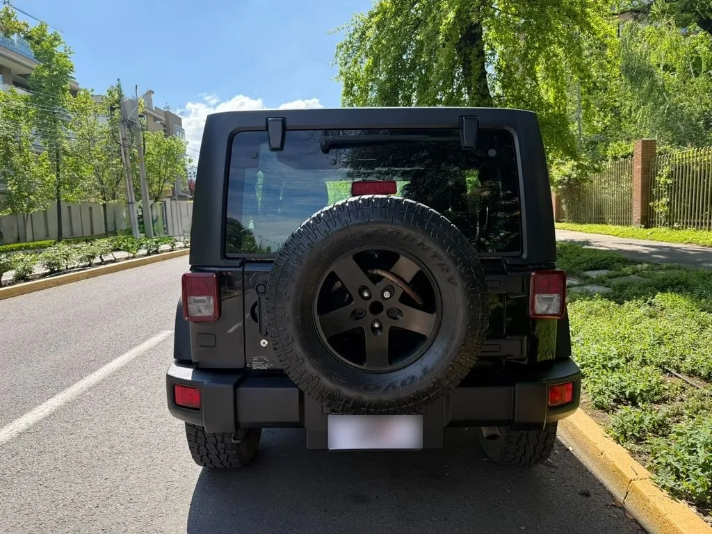 Jeep Wrangler 3.6 Sport Unlimited 4x4 At año 2014