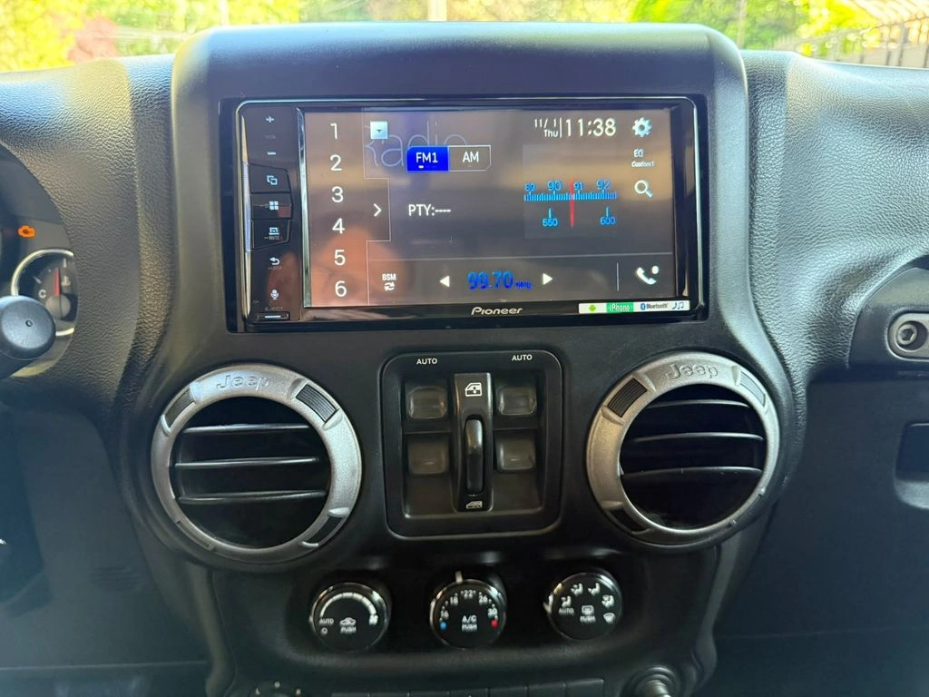 Jeep Wrangler 3.6 Sport Unlimited 4x4 At año 2014