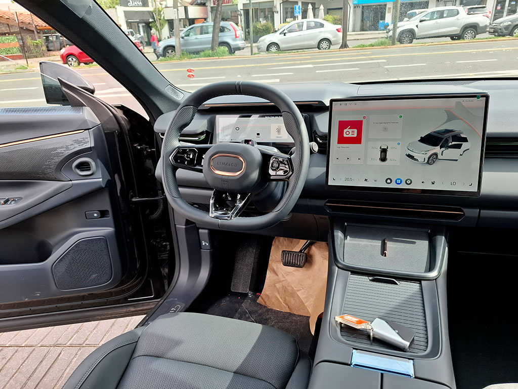 Lynk&Co 08 Phev año 2027