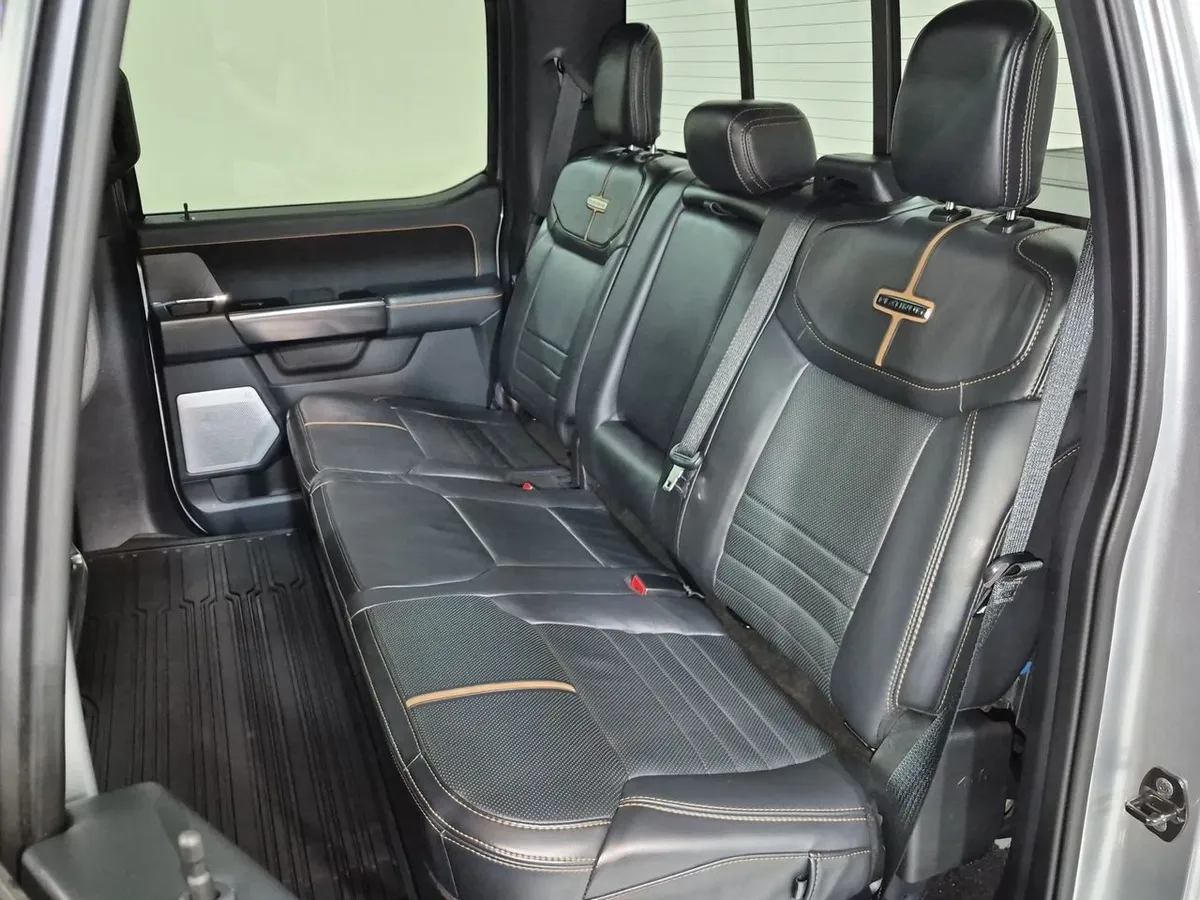 FORD F-150 3.5 Platinum Cc At 4x4 año 2023