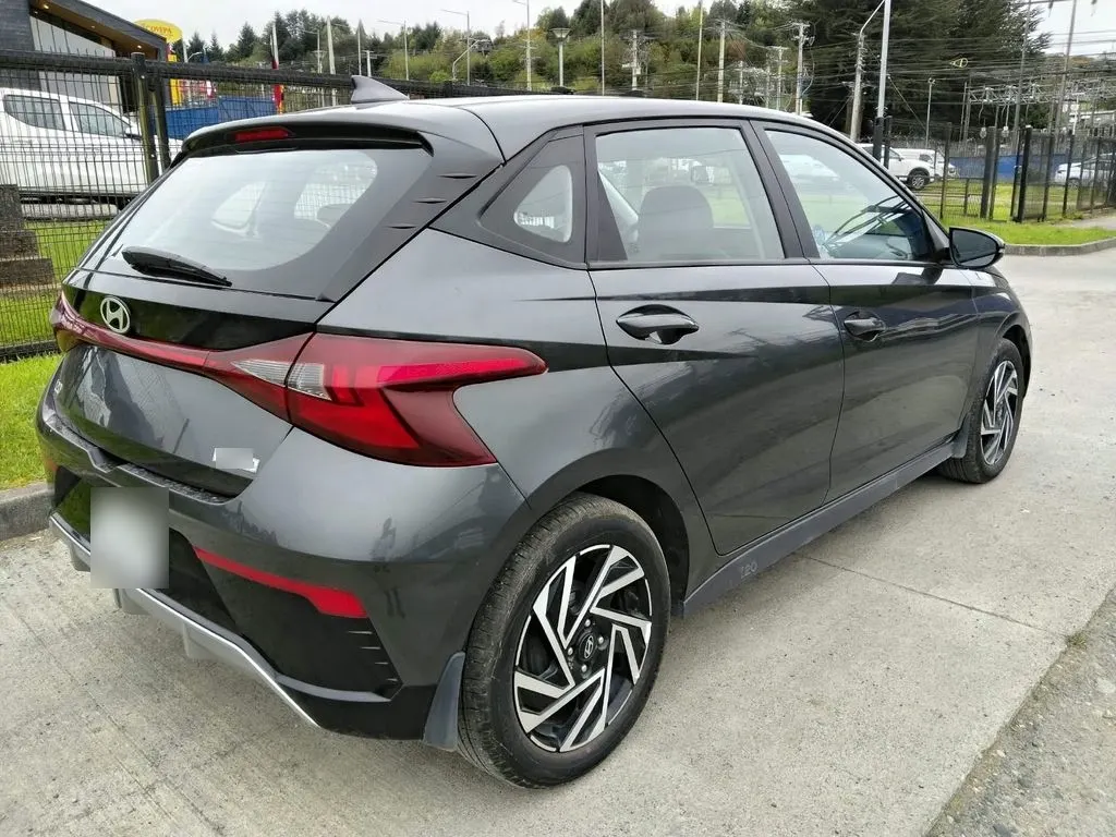 Hyundai I20 1.4 Plus Mt año 2025