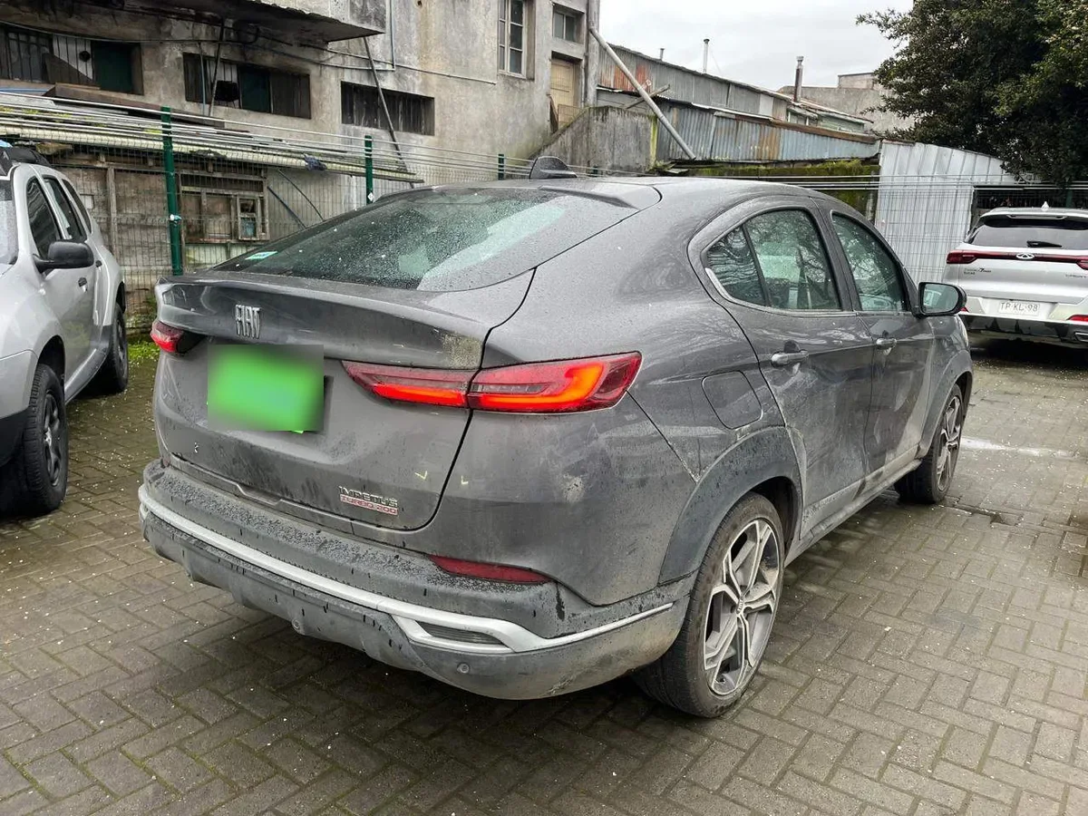 Fiat Fastback 1.0 Impetus 4x2 Cvt At 5p año 2024