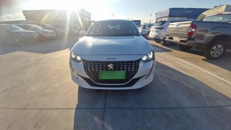 Peugeot 208 1.2 Puretech Active Pack 4x2 75 Mt 5p año 2022