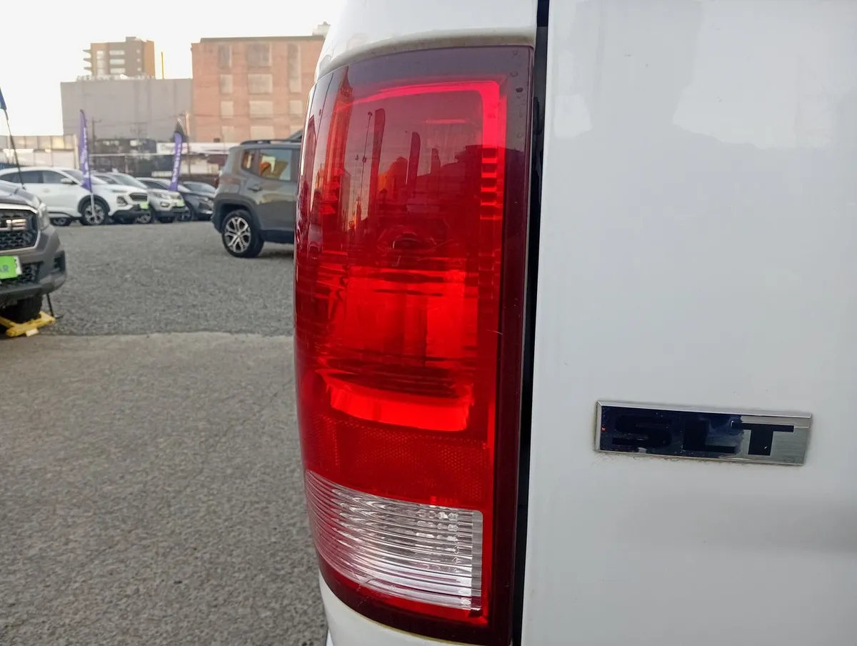 Ram 1500 3.6 Slt 4x4 Quad Cab Dob. Cab. At 4p año 2019