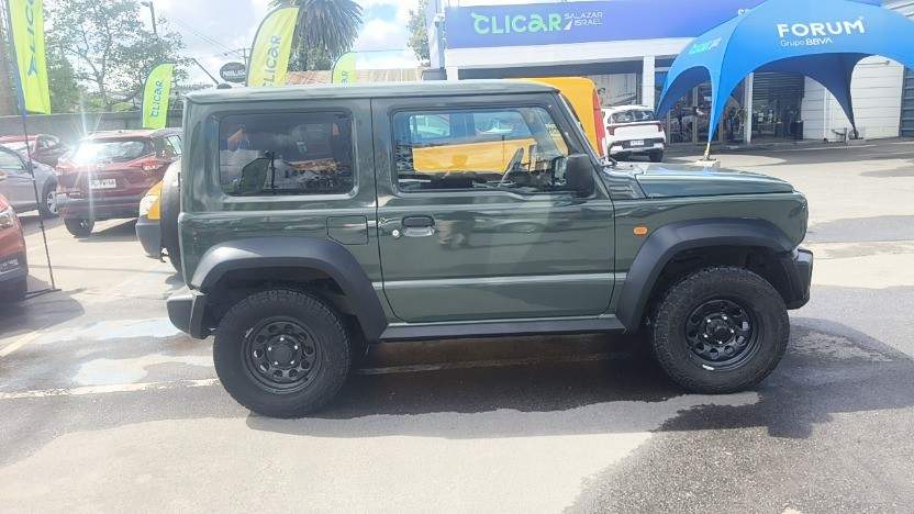 Suzuki Jimny 1.5 Gl 4x4 Mt 3p año 2022