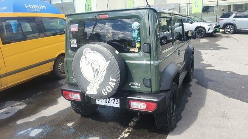 Suzuki Jimny 1.5 Gl 4x4 Mt 3p año 2022