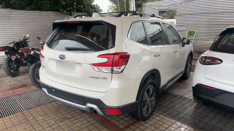 Subaru Forester 2.5i Limited Eyesight Awd At 5p año 2021