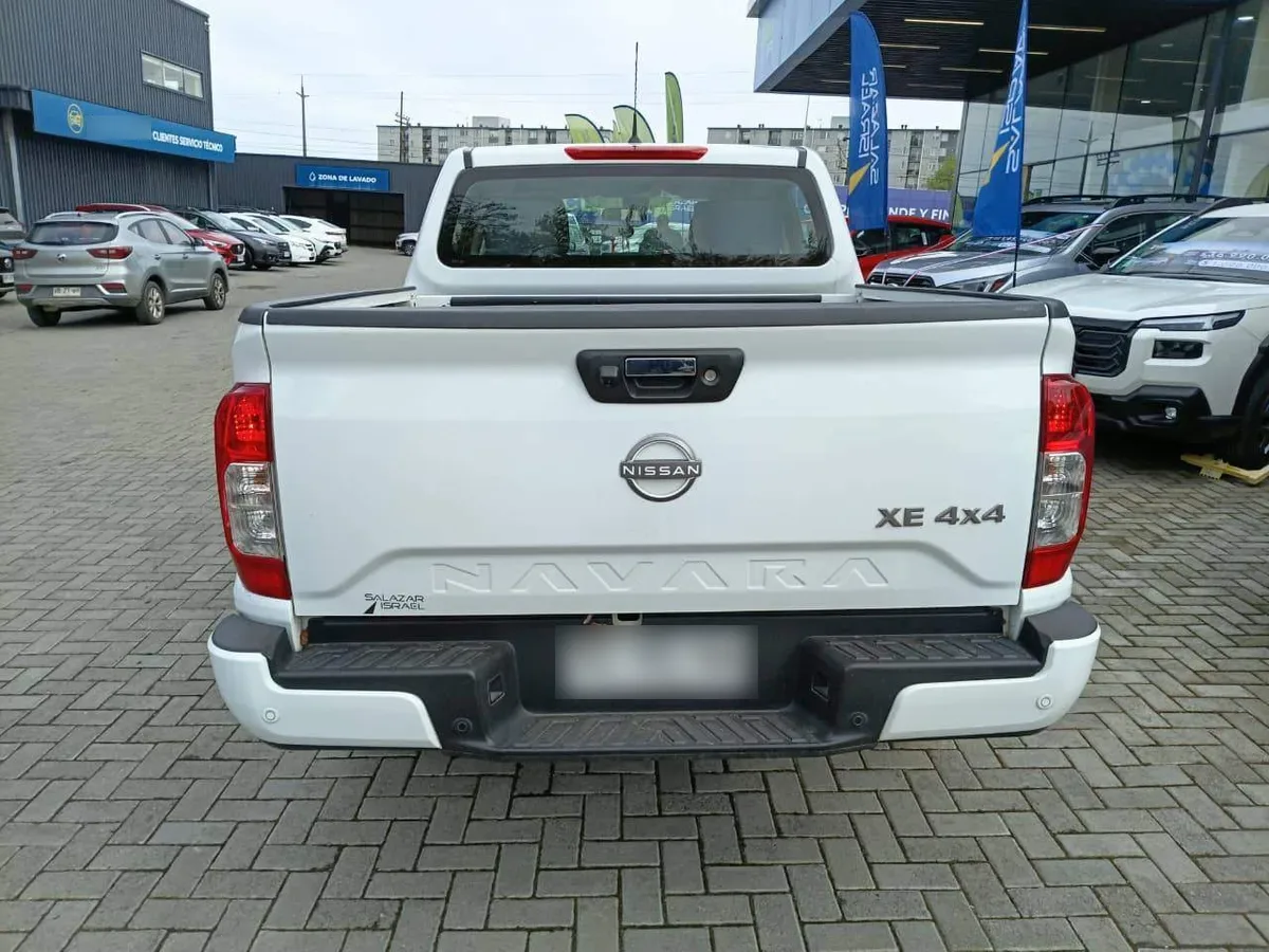 Nissan Navara 2.3d Xe Diesel 4x4 Dob.cab. Mt 4p año 2024