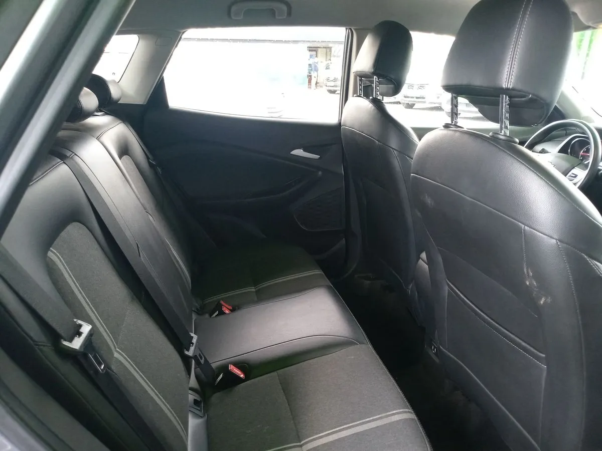 Chevrolet Tracker 1.2t Ltz Fwd Mt 5p año 2021