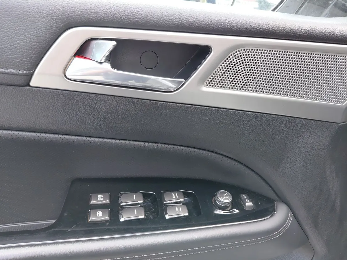 Ssangyong Rexton 2.2 Diesel 4x4 Yrx311 Mt 5p año 2019