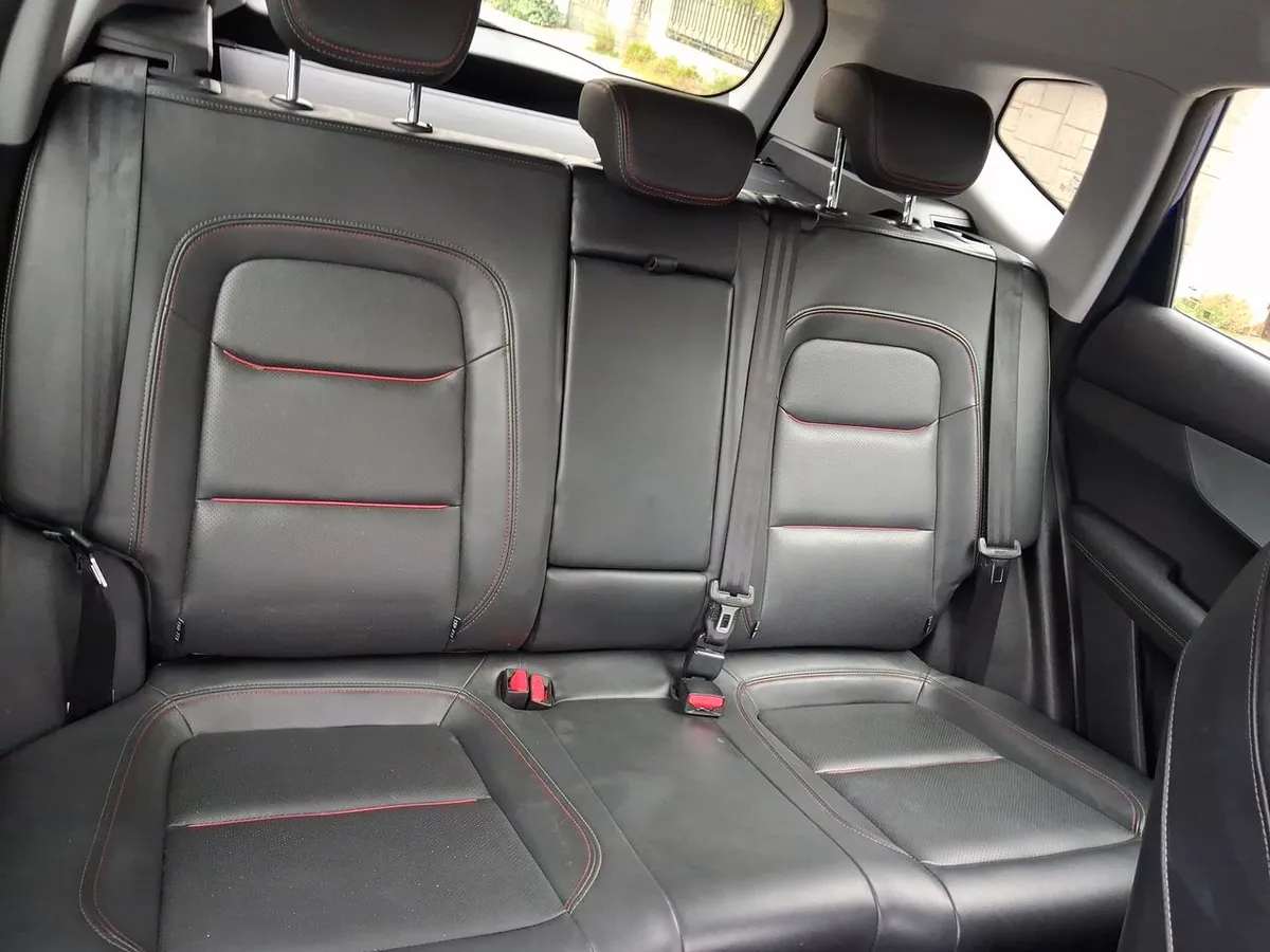 Chery Tiggo 7 Pro 1.5t Gls 4x2 Cvt At 5p año 2023