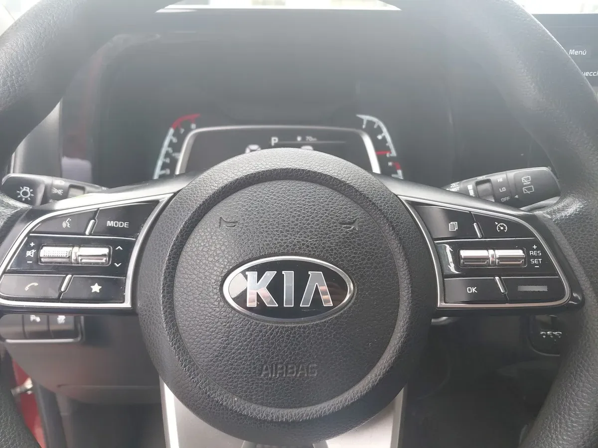 Kia Sonet 1.5 Ex Ivt Full 4x2 At 5p año 2022