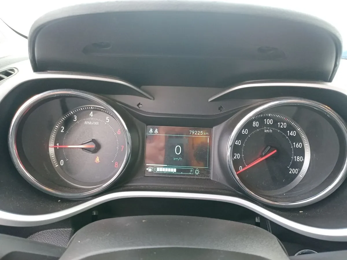Chevrolet Tracker 1.2t Ltz Fwd Mt 5p año 2021