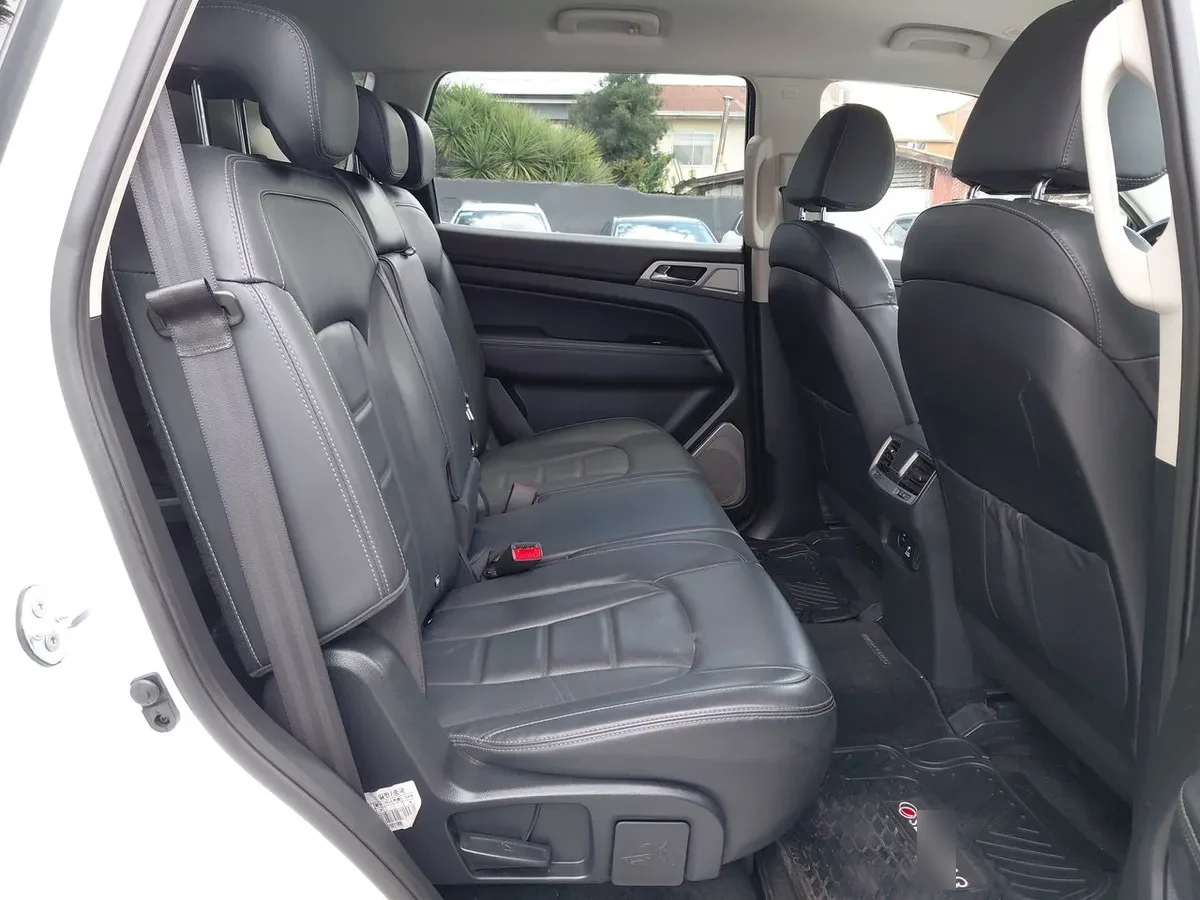 Ssangyong Rexton 2.2 Diesel 4x4 Yrx311 Mt 5p año 2019
