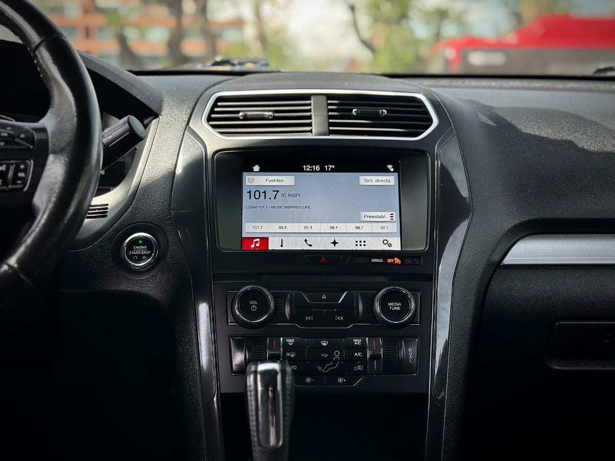 Ford Explorer Xlt año 2018