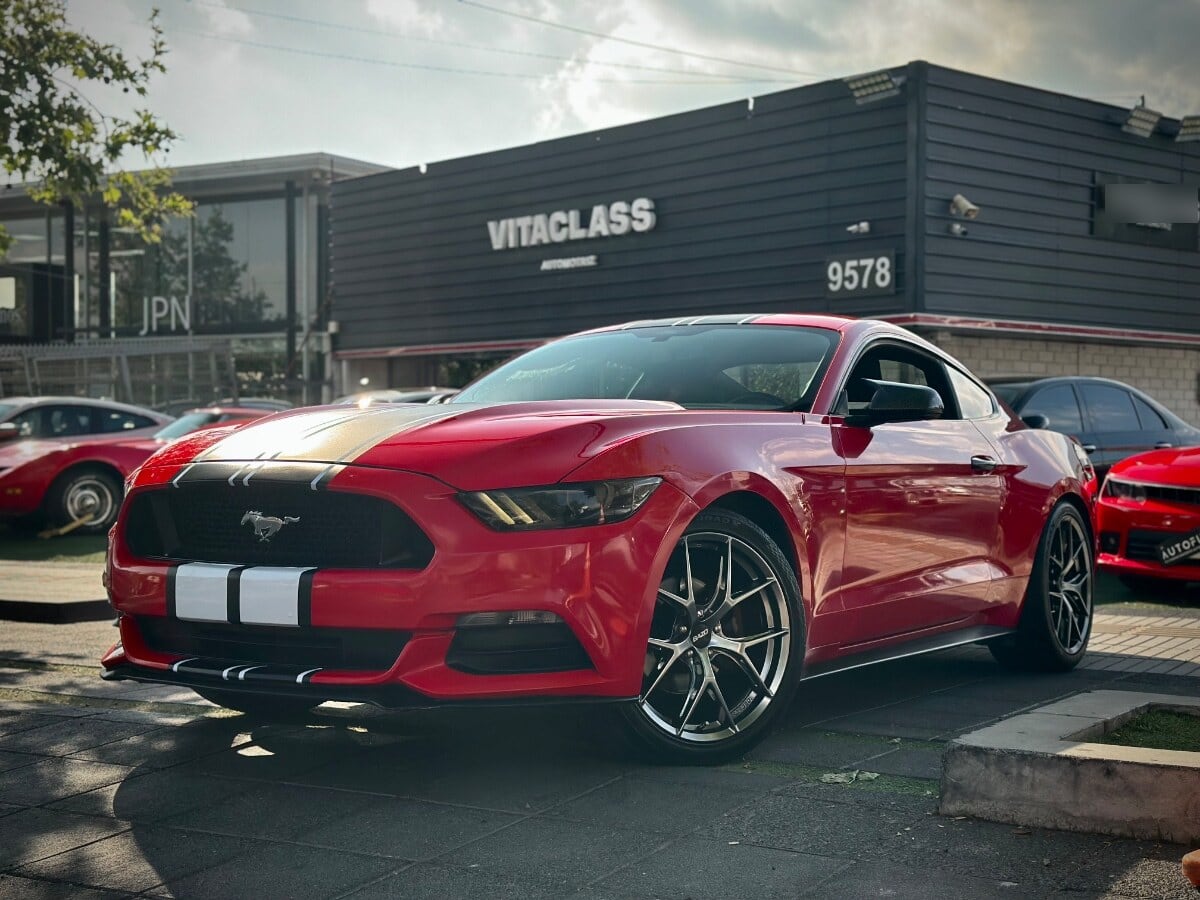 Ford Mustang 3.7 V6 año 2015