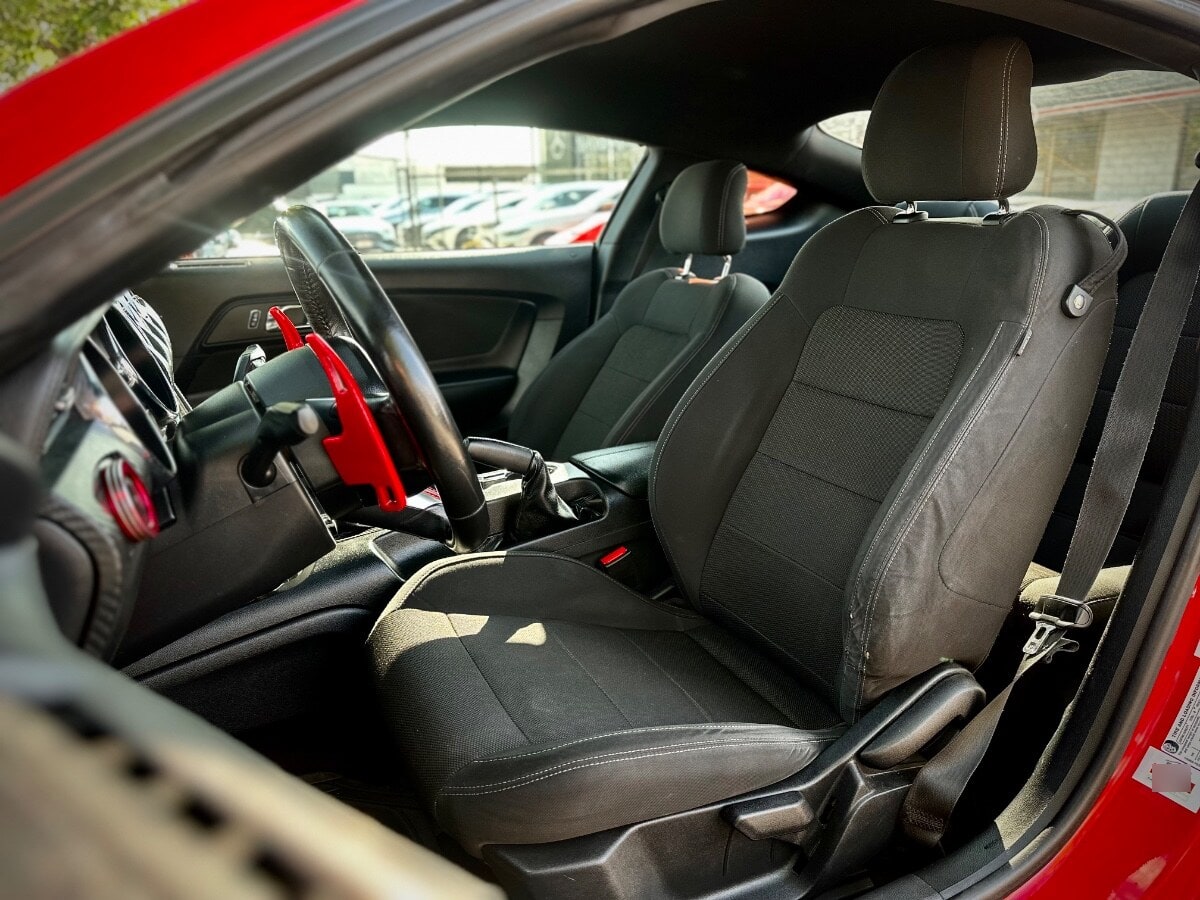 Ford Mustang 3.7 V6 año 2015