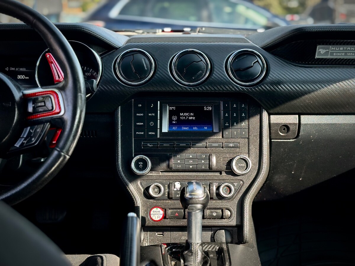 Ford Mustang 3.7 V6 año 2015