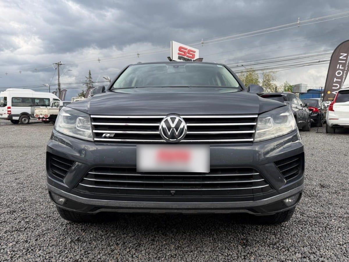 Volkswagen Touareg 4.2 V8 4x4 At año 2017