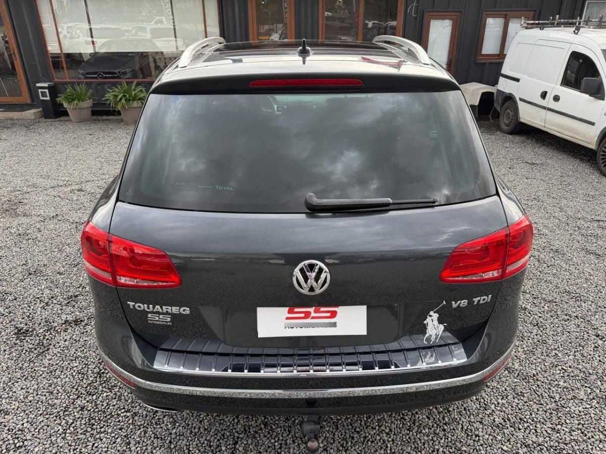 Volkswagen Touareg 4.2 V8 4x4 At año 2017