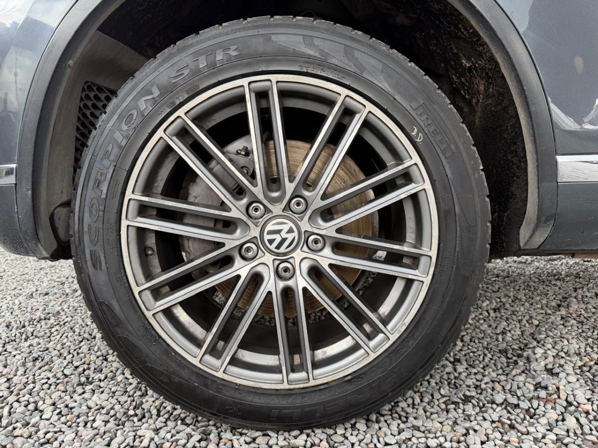 Volkswagen Touareg 4.2 V8 4x4 At año 2017