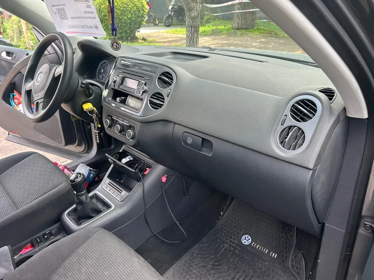 VOLKSWAGEN TIGUAN 1.4 Trend Fun Tsi Mt 4x2 año 2016
