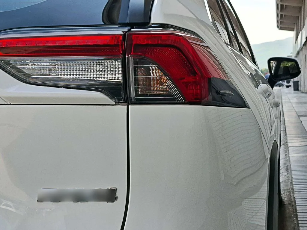 Toyota Rav4 Le año 2023