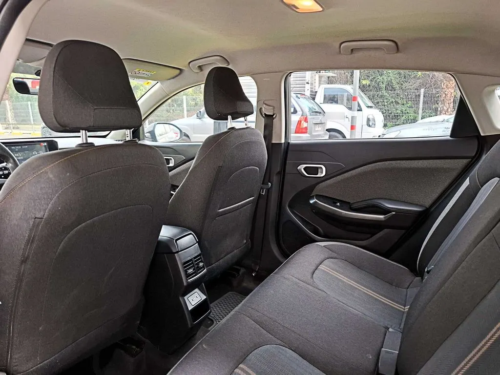 Kia K3 1.6 Ex 4x2 Mt 4p año 2024