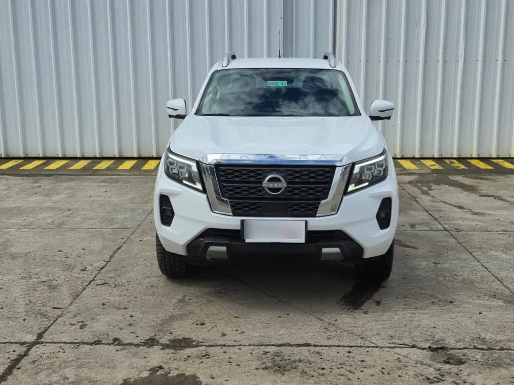 Nissan Navara Navara Le Mt Dcab Mt 4x4 2.3 año 2023