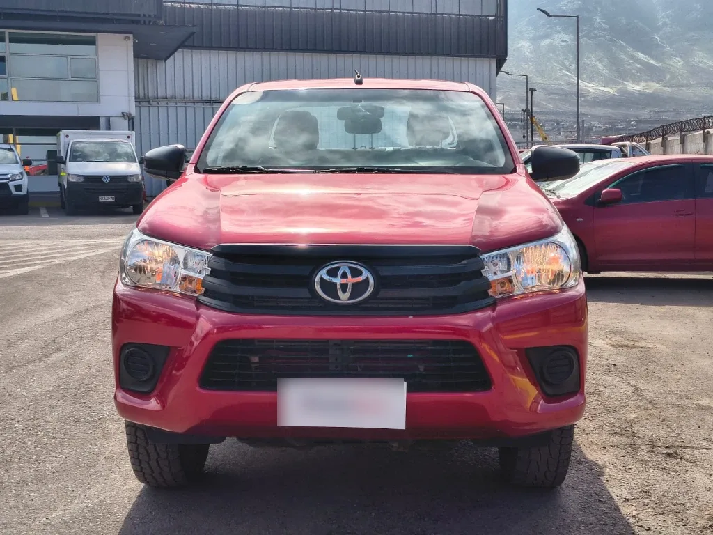 Toyota Hilux Dc 4x4 2.4 D Dx Mt año 2024