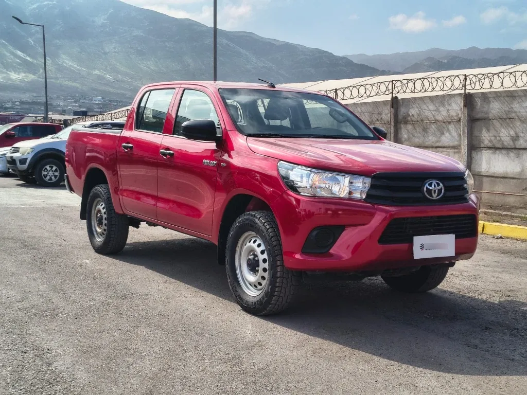Toyota Hilux Dc 4x4 2.4 D Dx Mt año 2024
