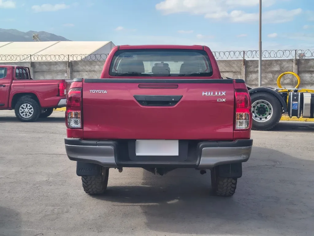 Toyota Hilux Dc 4x4 2.4 D Dx Mt año 2024