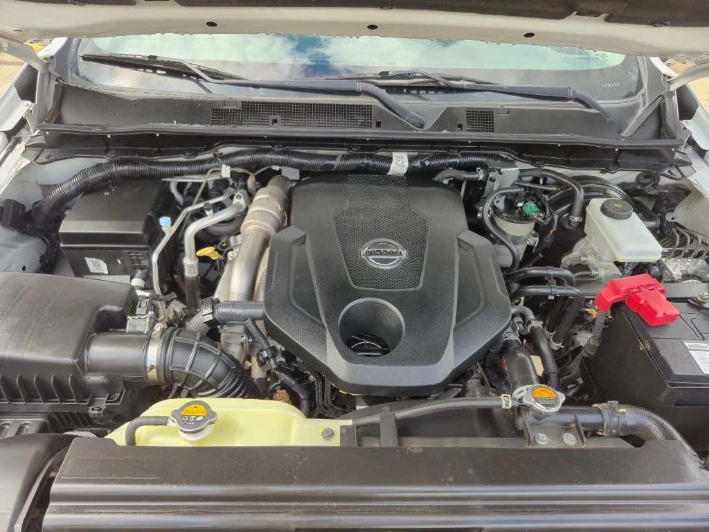 Nissan Navara Navara Le Mt Dcab Mt 4x4 2.3 año 2023