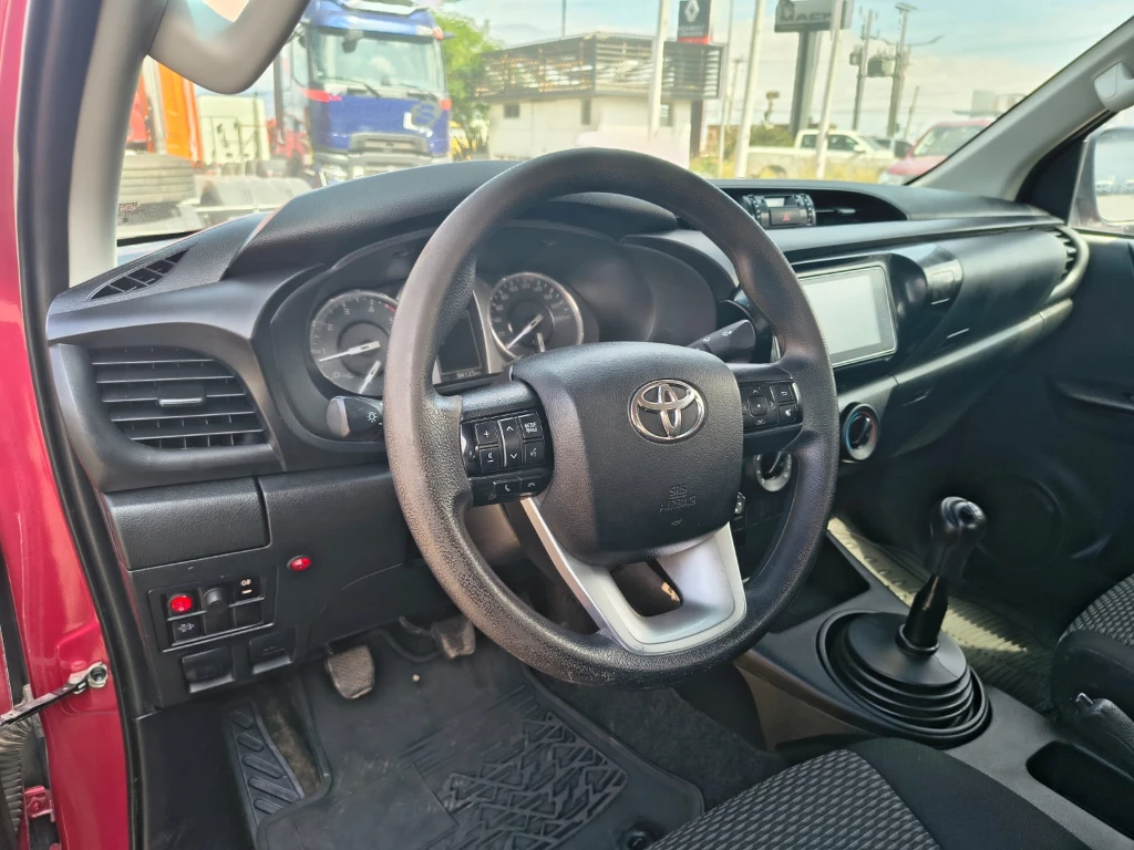 Toyota Hilux Dc 4x4 2.4 D Dx Mt año 2024