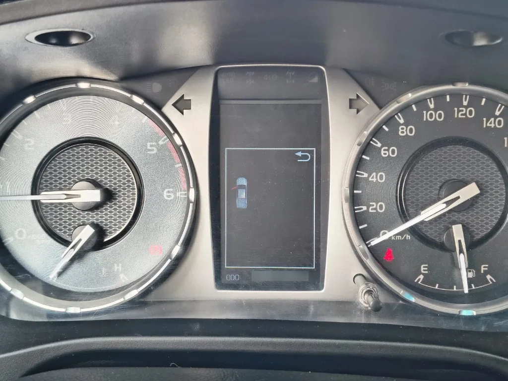 Toyota Hilux Dc 4x4 2.4 D Dx Mt año 2024