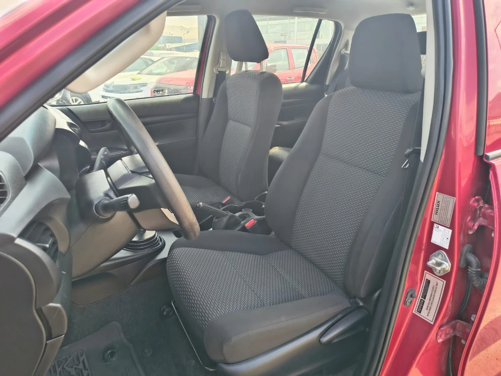 Toyota Hilux Dc 4x4 2.4 D Dx Mt año 2024