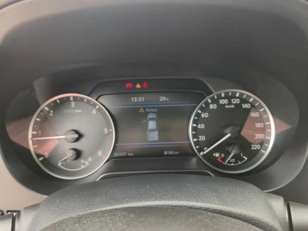 Nissan Navara Navara Se D Cab Mt 4x2 2.3 año 2023
