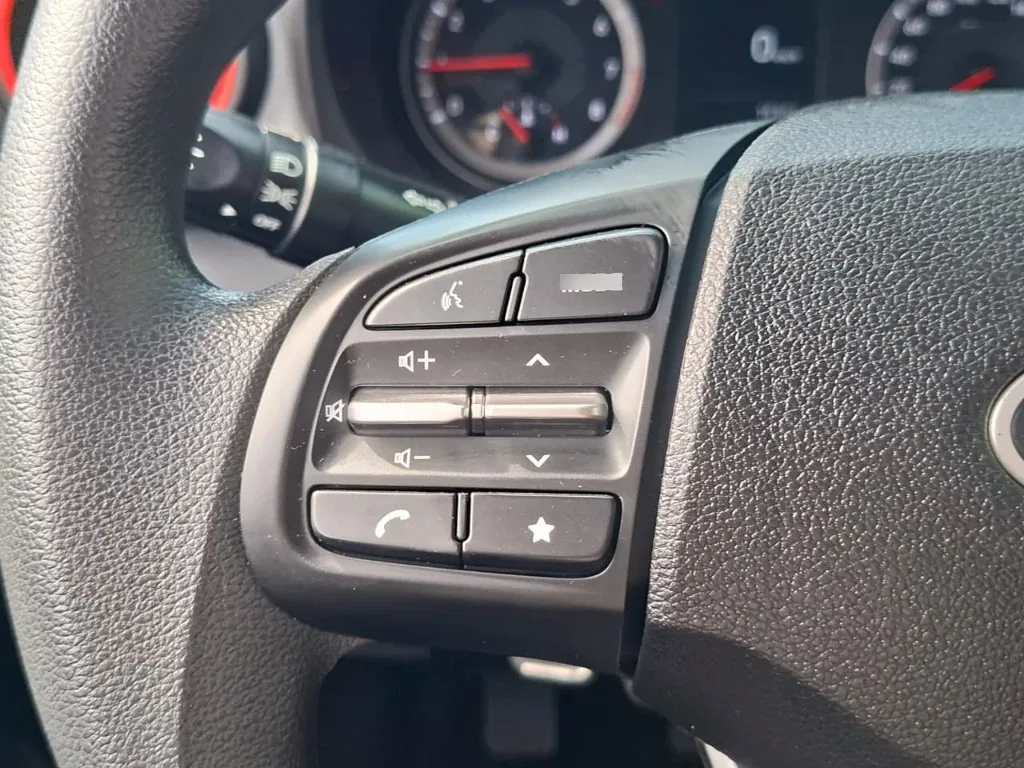 Hyundai Grand I10 Ai3 Hb 1.2 Mt Plus año 2025